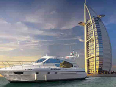 yacht party in dubai